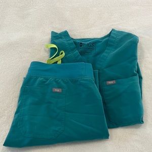 Figs Hydrogreen Scrub Set